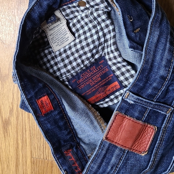 Cult of Individuality Denim - CULT OF INDIVIDUALITY 25x24 WOMEN'S GIRLS DISTRESSED DISTROYED DENIM ROGAN JEAN